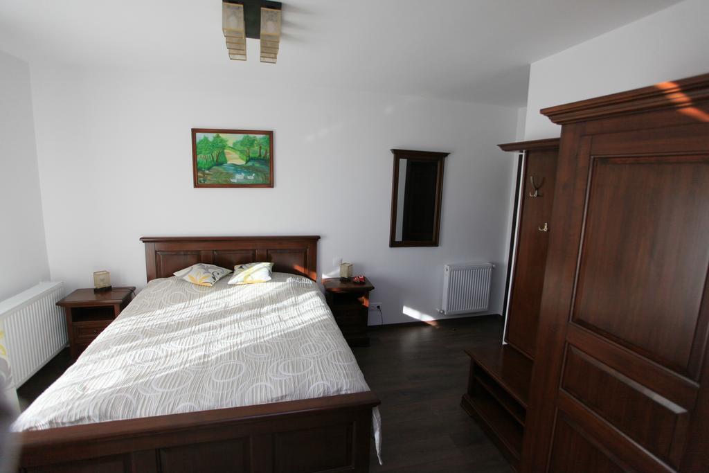Pensiunea Livada Bunicului Stanesti  Buitenkant foto